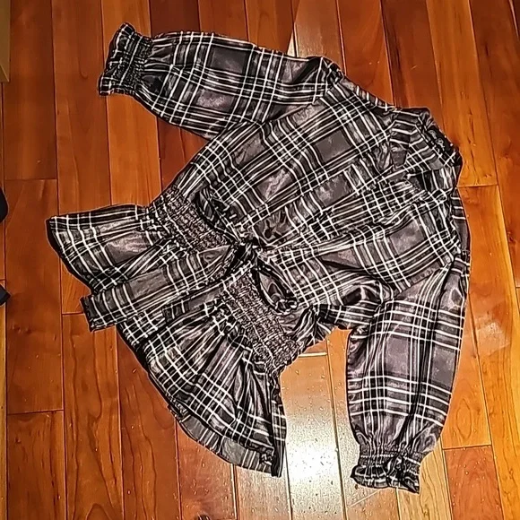 Silky blouse - Picture 5 of 8